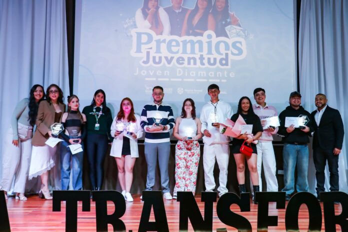 Distinciones para jóvenes de Yarumal.