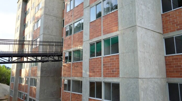 Urbanización Torres de la Fortuna.